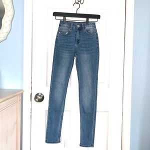 Cali Women’s Ultra High Waisted Skinny Jeans sz 0
